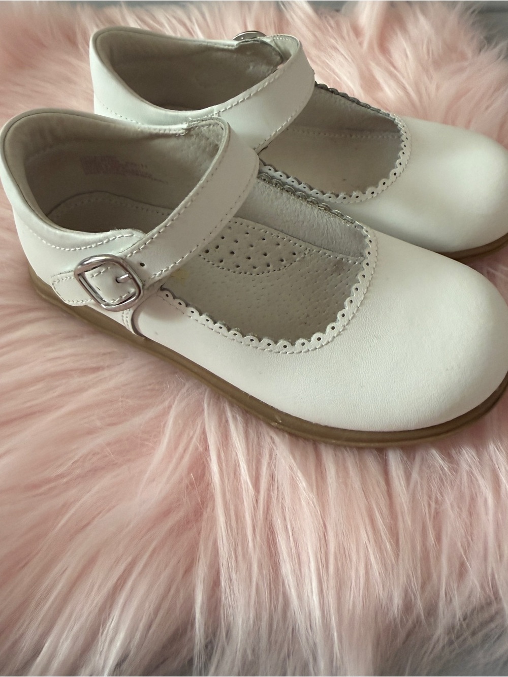 L’AMOUR Chloe scalloped Mary Jane